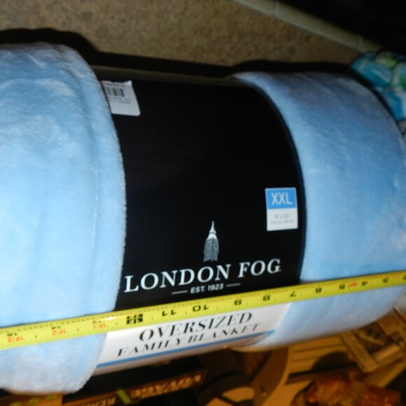London Fog Dusty Blue Heavyweight Plush Blanket Bigger then King XXL🆕📦🏃🏻💨⚡ - Picture 5 of 16